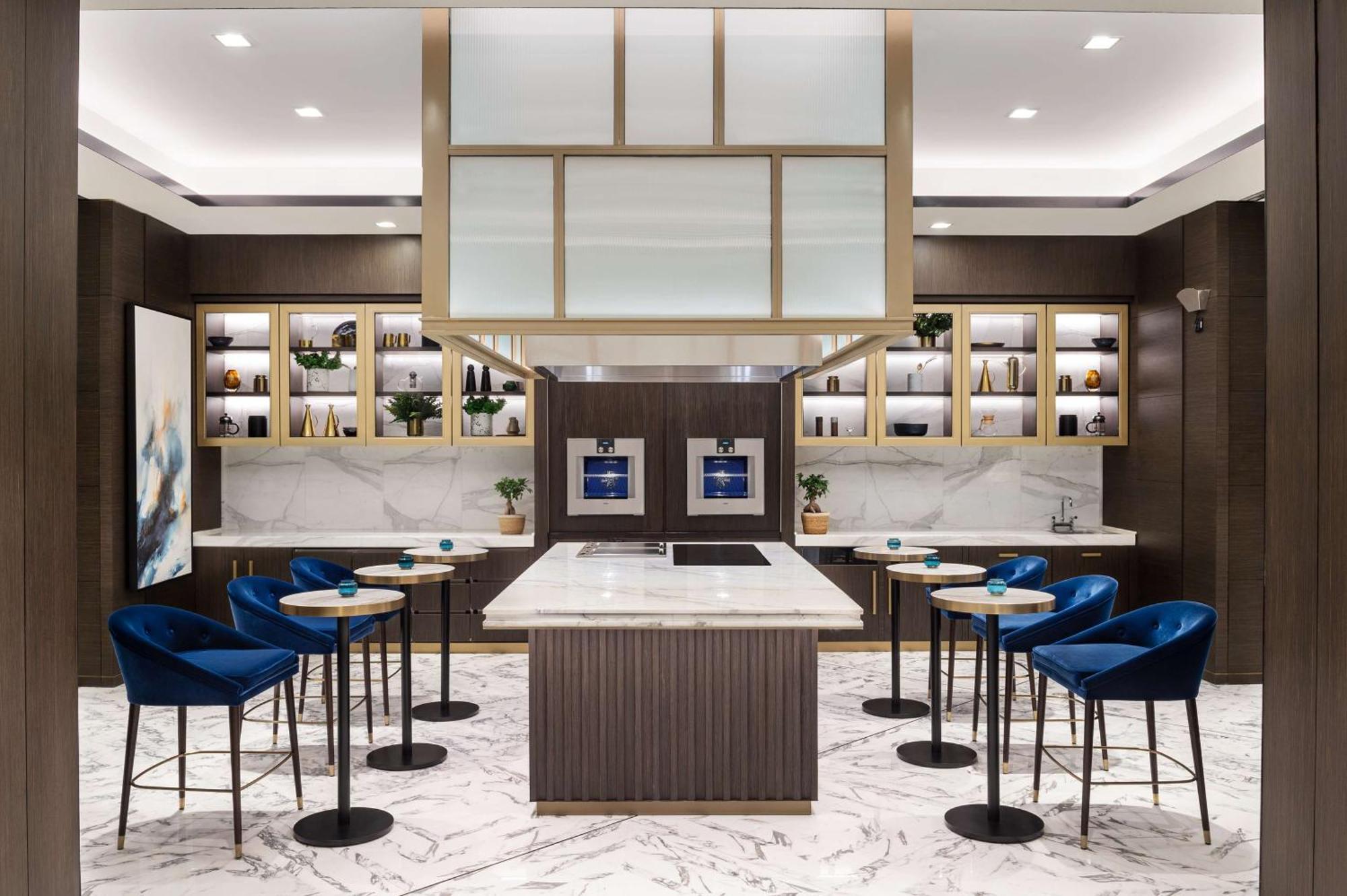 Waldorf Astoria Kuwait Otel Kuveyt Dış mekan fotoğraf The new lounge at the airport