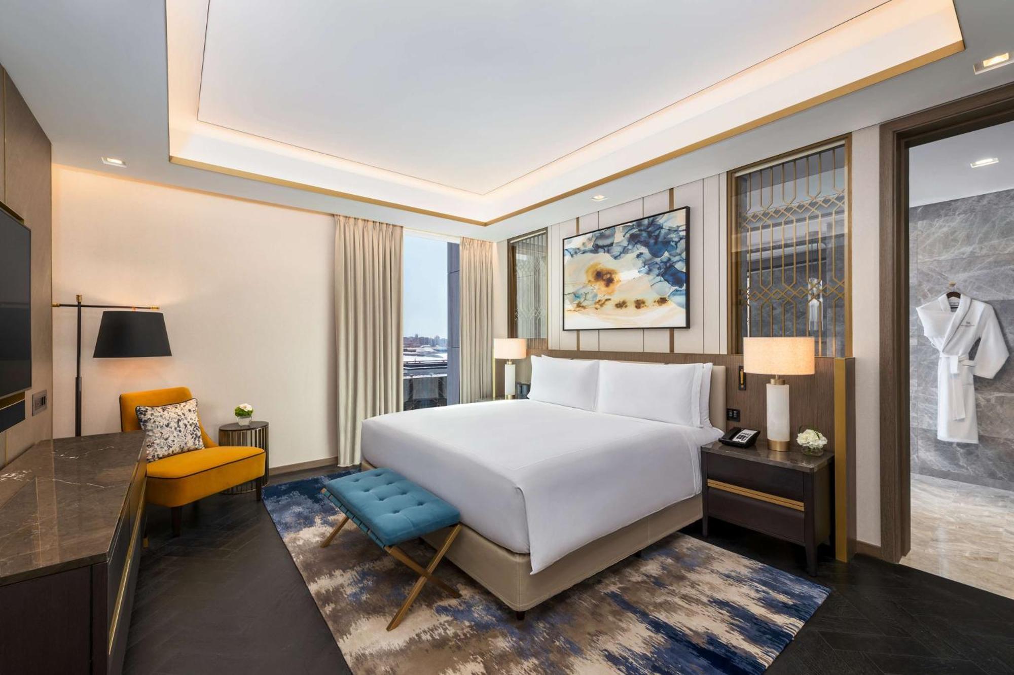 Waldorf Astoria Kuwait Otel Kuveyt Dış mekan fotoğraf A bedroom at the hotel